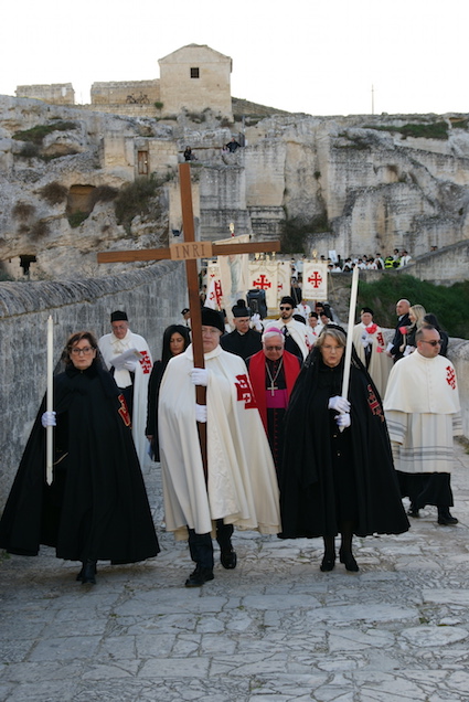 Photogallery VIA CRUCIS DI LUOGOTENENZA - Gravina in Puglia 11 marzo 2023