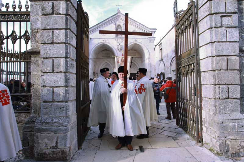 Photogallery Monte Sant'Angelo 21/22 marzo 2015 - Via Crucis della Luogotenenza dell'Italia Meridionale Adriatica